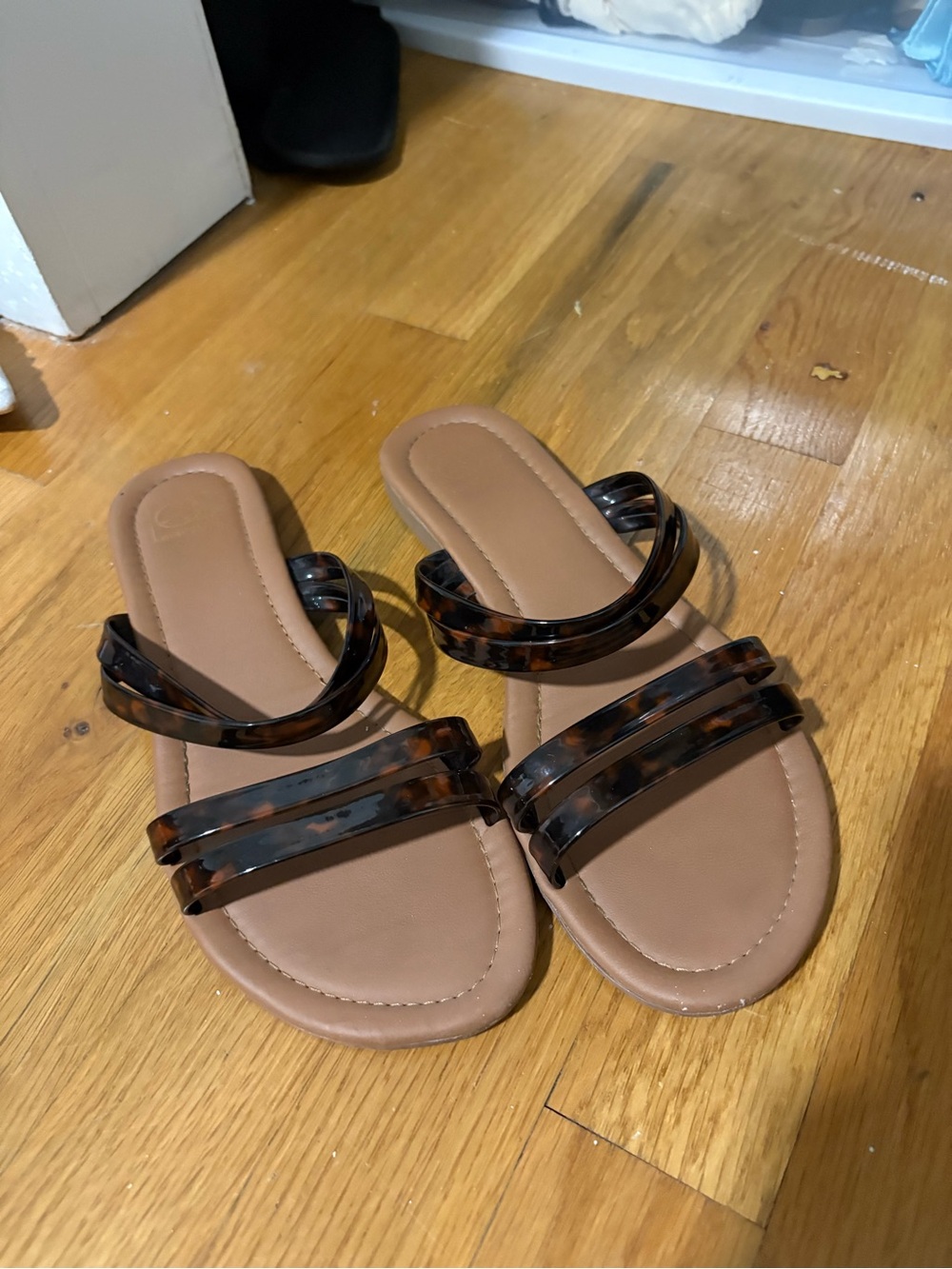 Everglades Tortoiseshell Strap Slide Sandals